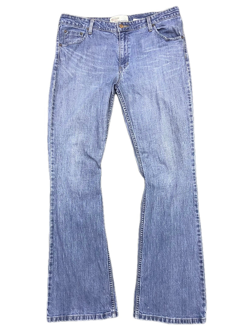 LEVIS STRAUSS LOW RISE BOOT CUT JEANS