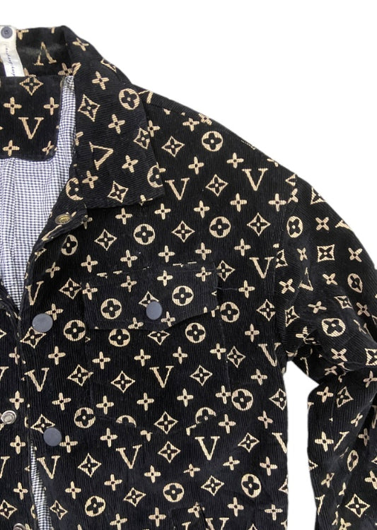 BLACK V SHIRT/JACKET