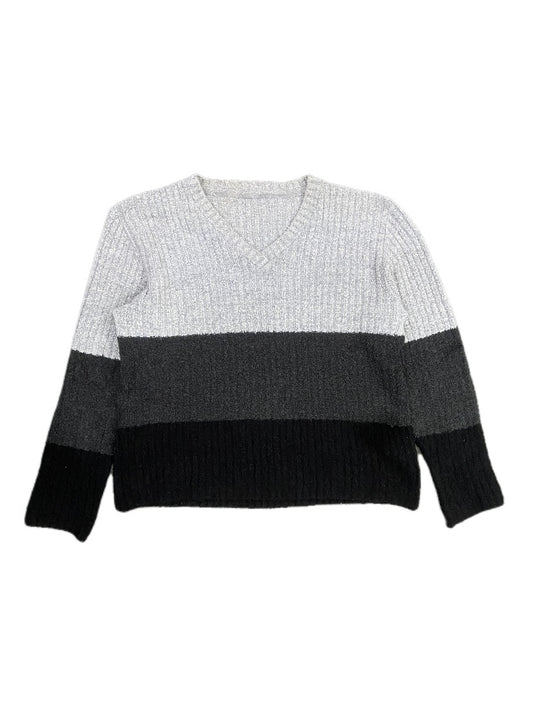 GREY SWEATER
