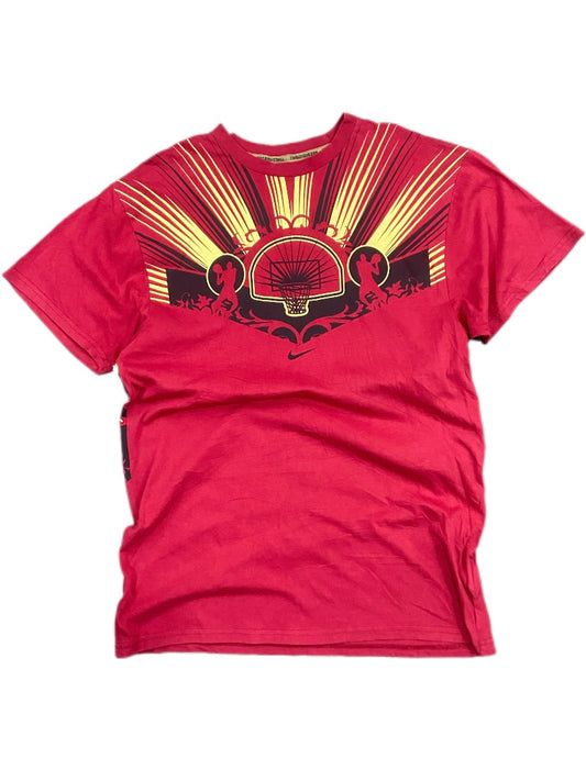VINTAGE BASKETBALL TSHIRT